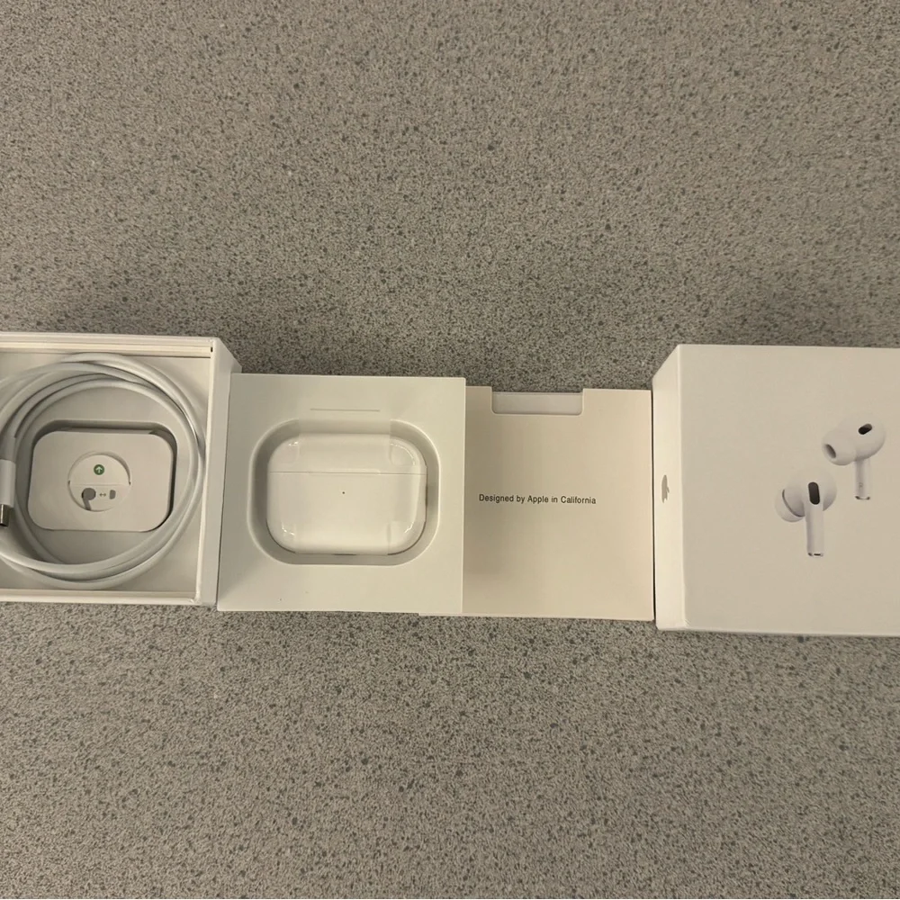 Apple AirPods with White Charging Case